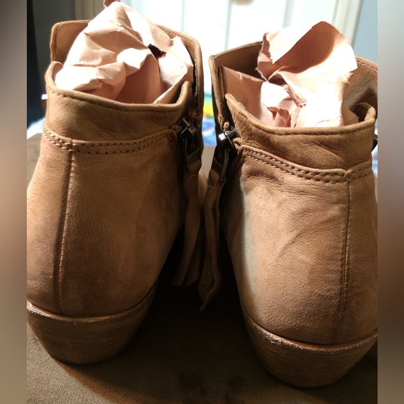 NEW Sam Edelman Ankle Booties - Picture 3 of 12